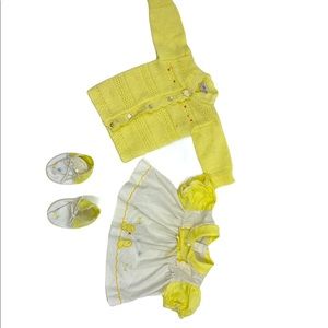 VTG Dress/Sweater and Shoes Yellow & White Duckies